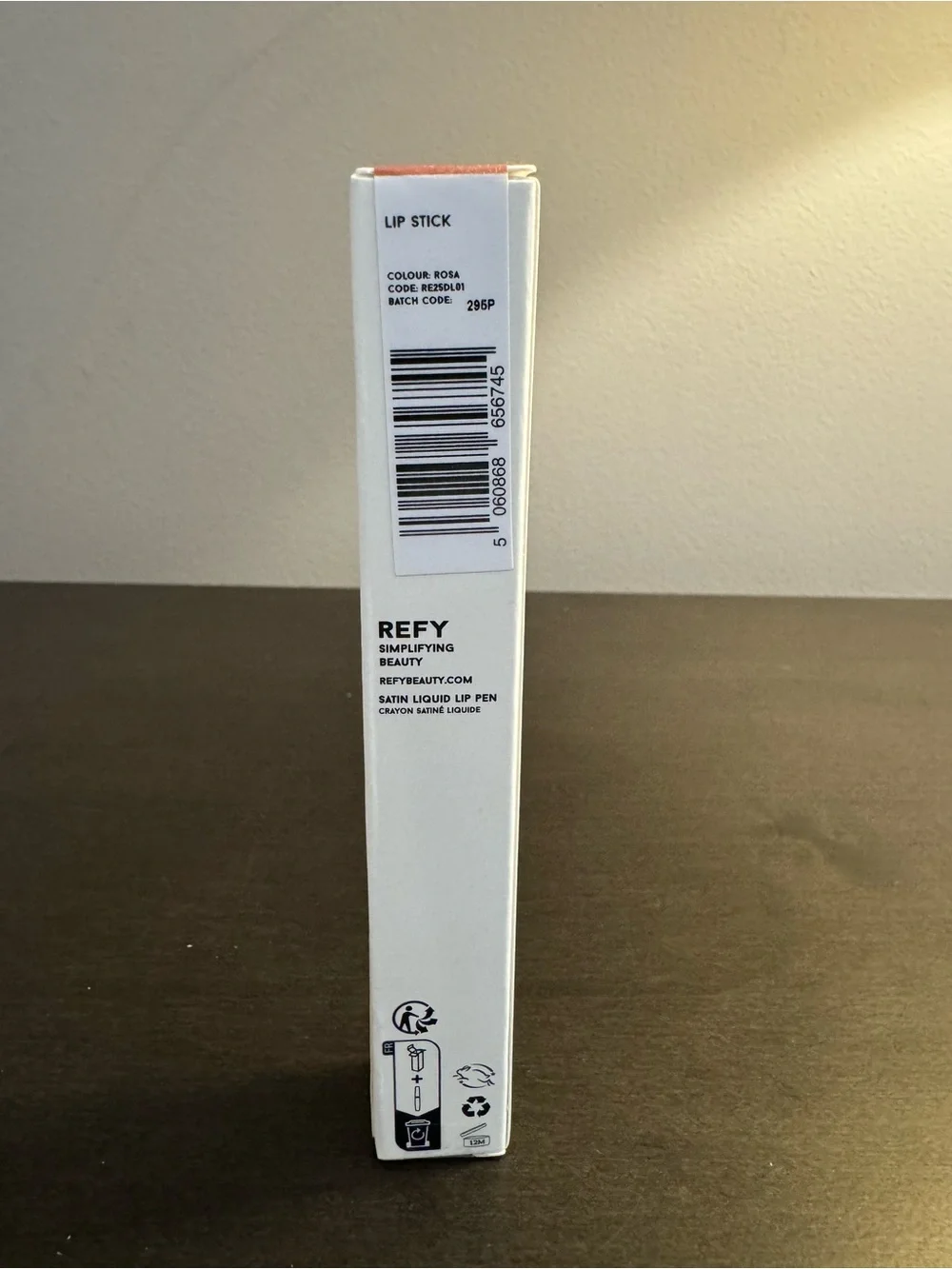 REFY Lip Stick Rosa 3.5 ml .11 oz Full Size NIB Sealed
